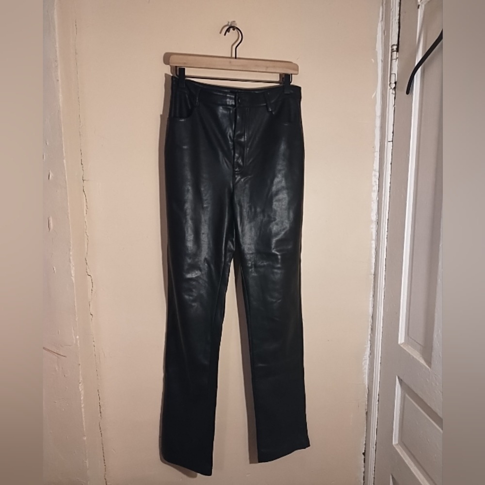 Nasty Gal Black Faux Leather Straight Leg Jeans Womens Size 6‎ High Rise Pants